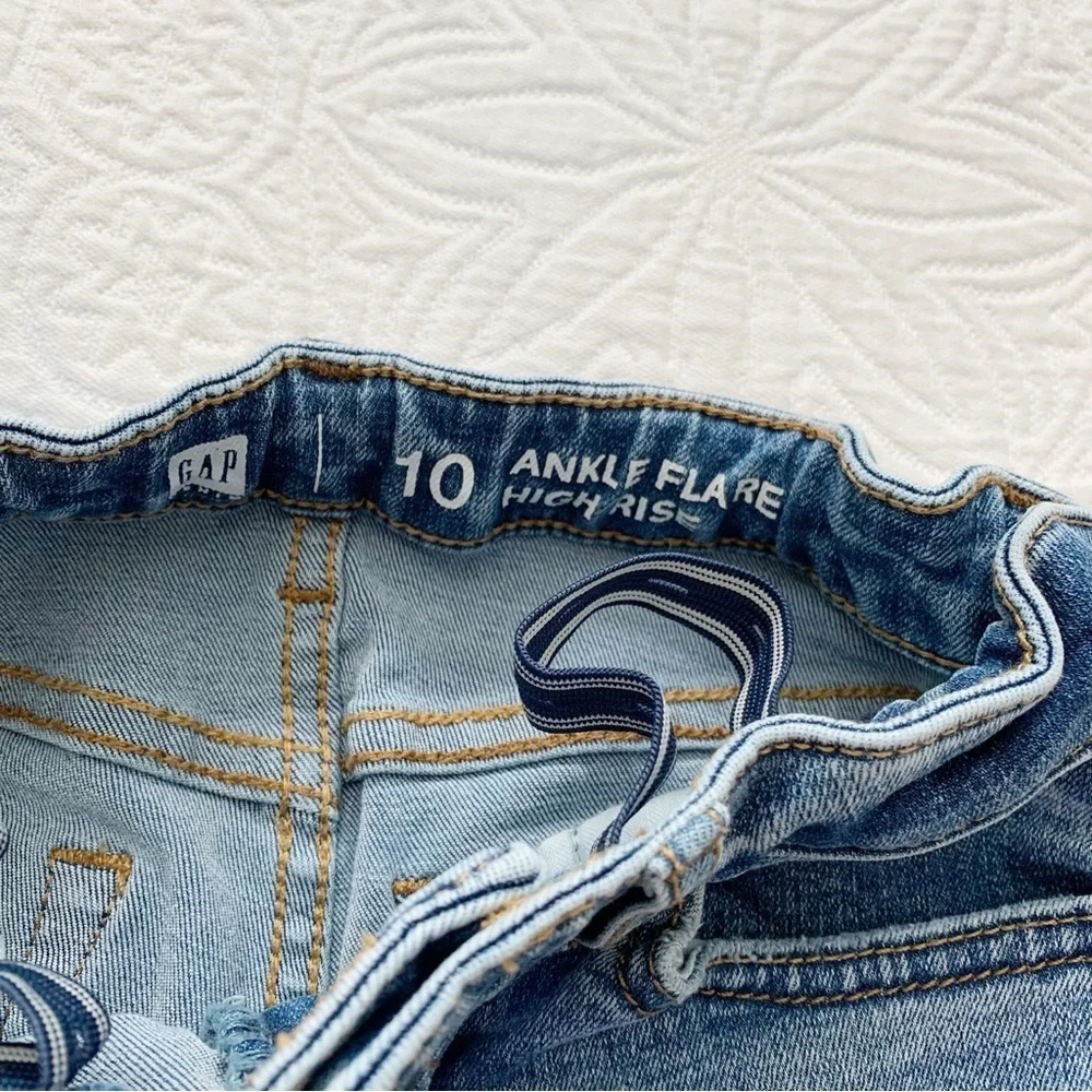 Gap Kids’ High-Rise Ankle Flare Jeans with Stretch, Medium Wash‎